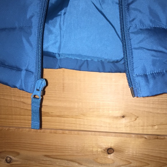 Land’s End Down Vest - Picture 3 of 11